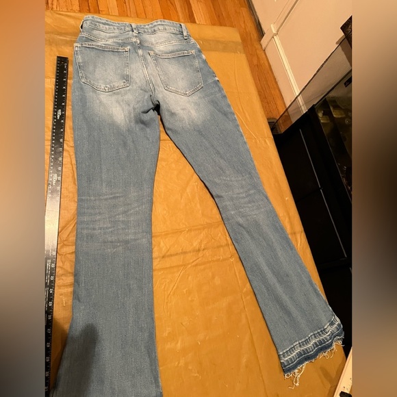 Forever 21 size 26 high rise boot cut with slit at hem front patch pockets - Picture 3 of 12